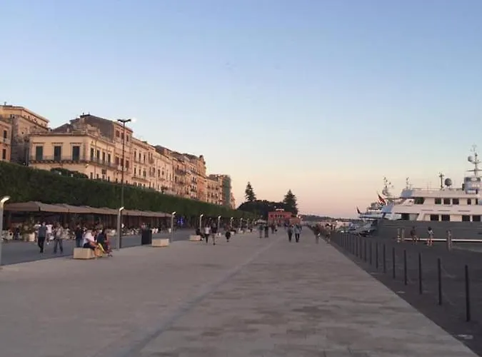 Ninfadea Appartament And Syracuse